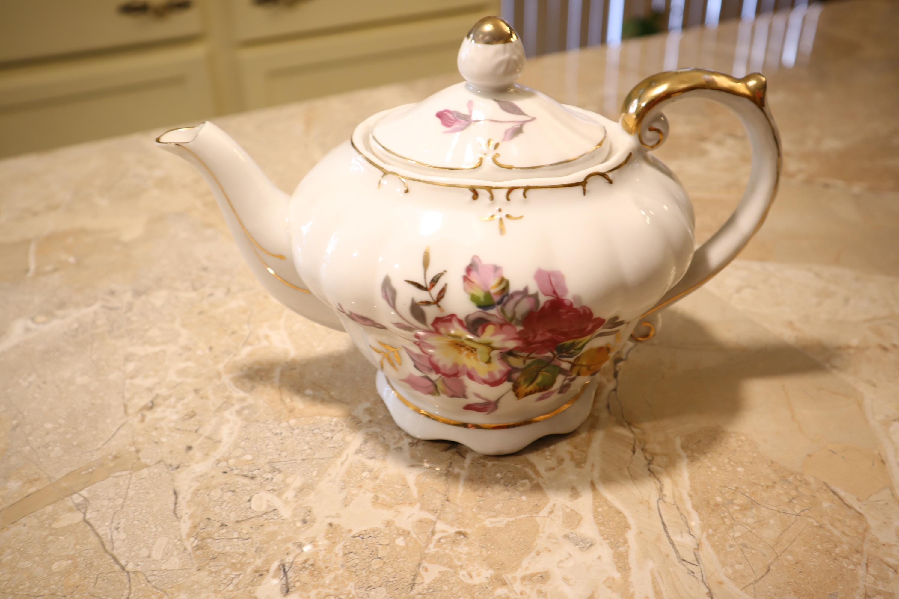 porin88fj工芸品 【tittot 200年 455/ 】台座付美品 porin88fj様専用工芸品 【tittot 200年 455/ 】台座付美品