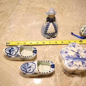 Lot of 5 Vintage Pieces of Delft Blue and White Holland Hand Painted