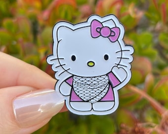 Épinglette Falastini Hello Kitty portant le keffieh, Épinglette palestinienne Hello Kitty, Épinglette Palestine, Épingle keffieh, Épingle de sac à main, Épingle de sac à dos, Épingle de sac fourre-tout