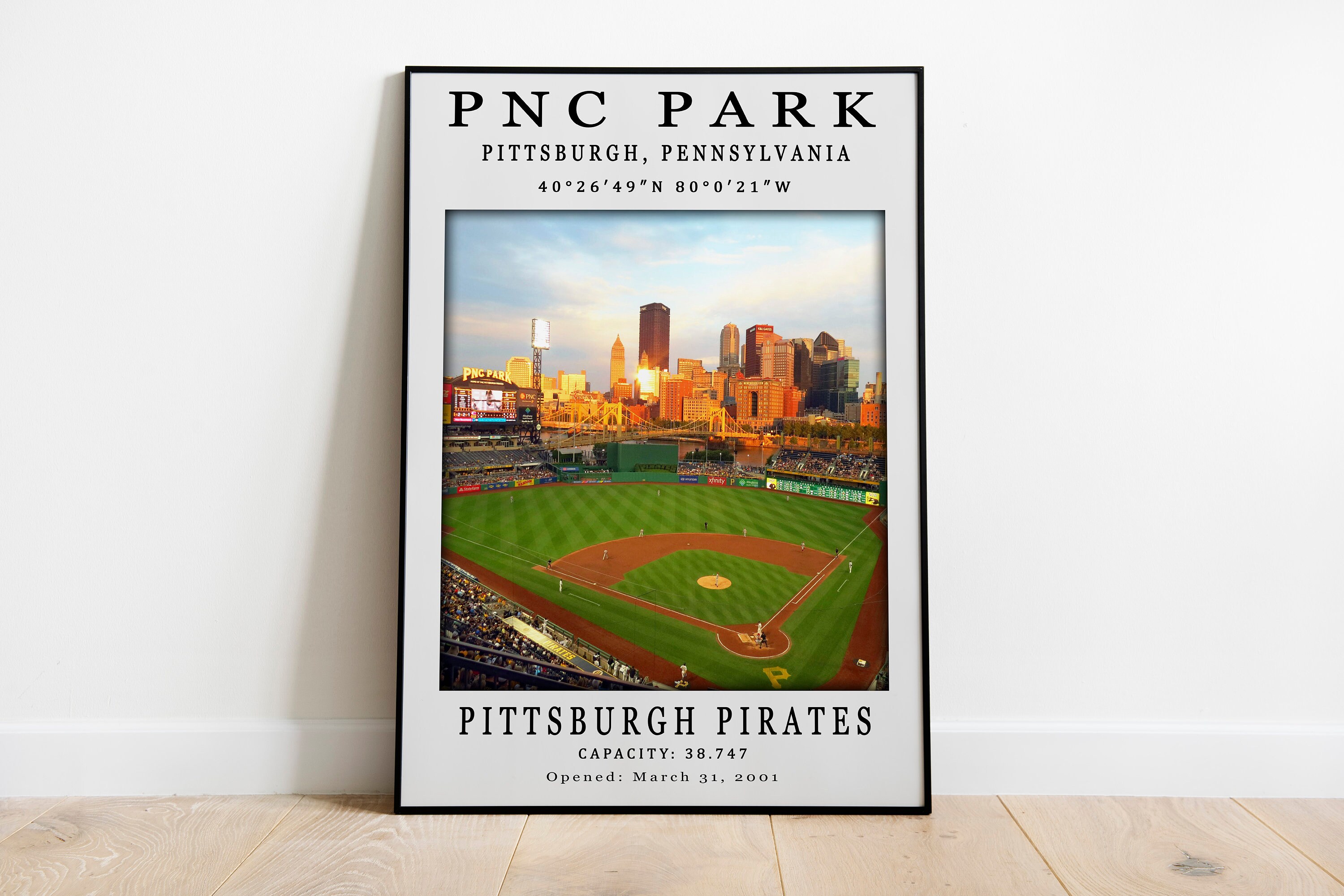 Pirates Clubhouse Store' signage at PNC Park, home of the Pittsburgh  Fotografía de noticias - Getty Images