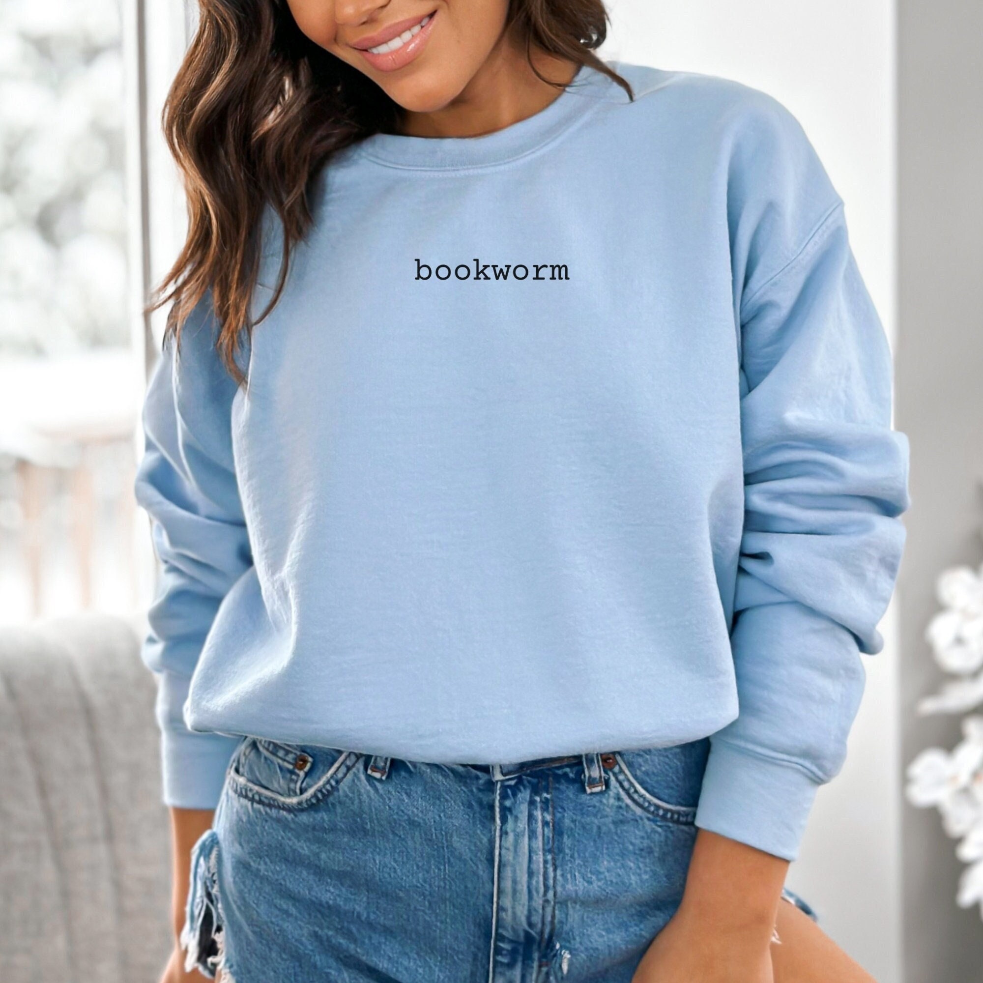 Bookworm Sweatshirt, Bookworm Life, I Read Past My Bedtime, Just a Girl Who  Loves Books, Book Worm Sweatshirt, I Heart Books, Cool Kids Read - Etsy