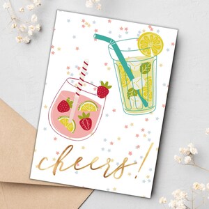 Cartão de felicitações "Cheers!" de coquetéis | Download instantâneo em PDF | Cartões de felicitações de coquetéis, cartão de felicitações de melhores amigos, cartão de felicitações