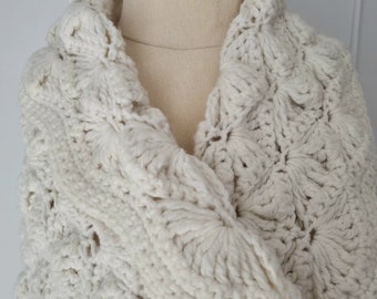 Vintage White Knitted Crochet Wedding Shawl Wrap