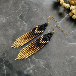 Elegant small pearl earrings fringe earrings brick stitch woven Miyuki seed beads gradient ombré black/bronze/gold