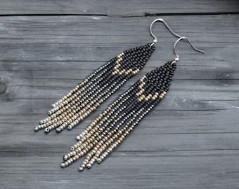 Elegant small pearl earrings fringe earrings brick stitch handmade woven Miyuki seed beads gradient ombré black/silver