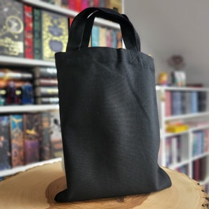 Buchtasche Dark Romance Geschenk für Buchliebhaber Buchhülle für Bücher Tasche für Bücher, E-Reader und Tablets Bild 4