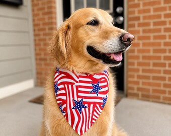 Pañuelo patriótico para perros, bufanda para mascotas con la bandera estadounidense de estrellas y rayas, accesorio para el Día de la Independencia del 4 de julio.