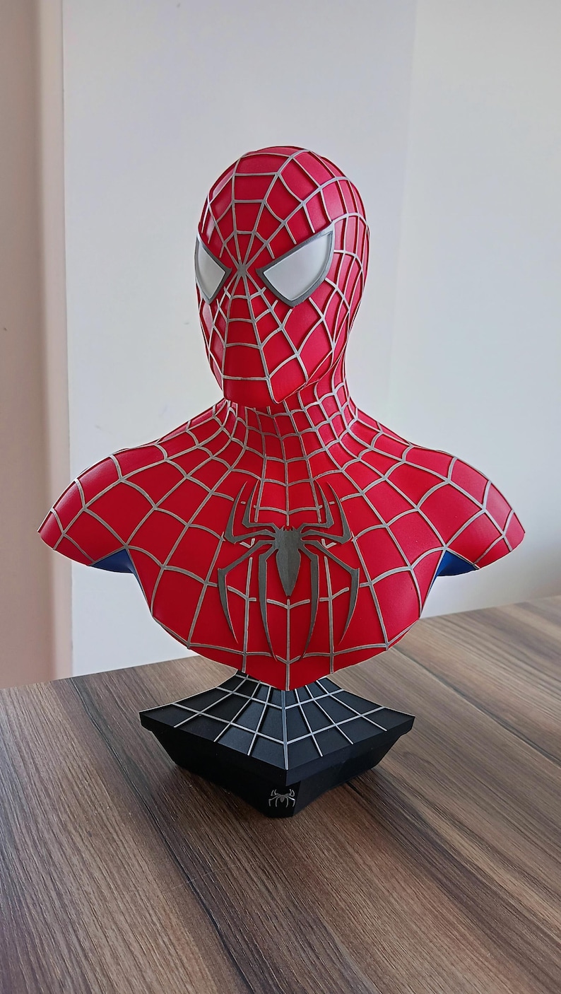 Tobey Maguire Spiderman Bust Figure 3D Resin Print 4K image 9