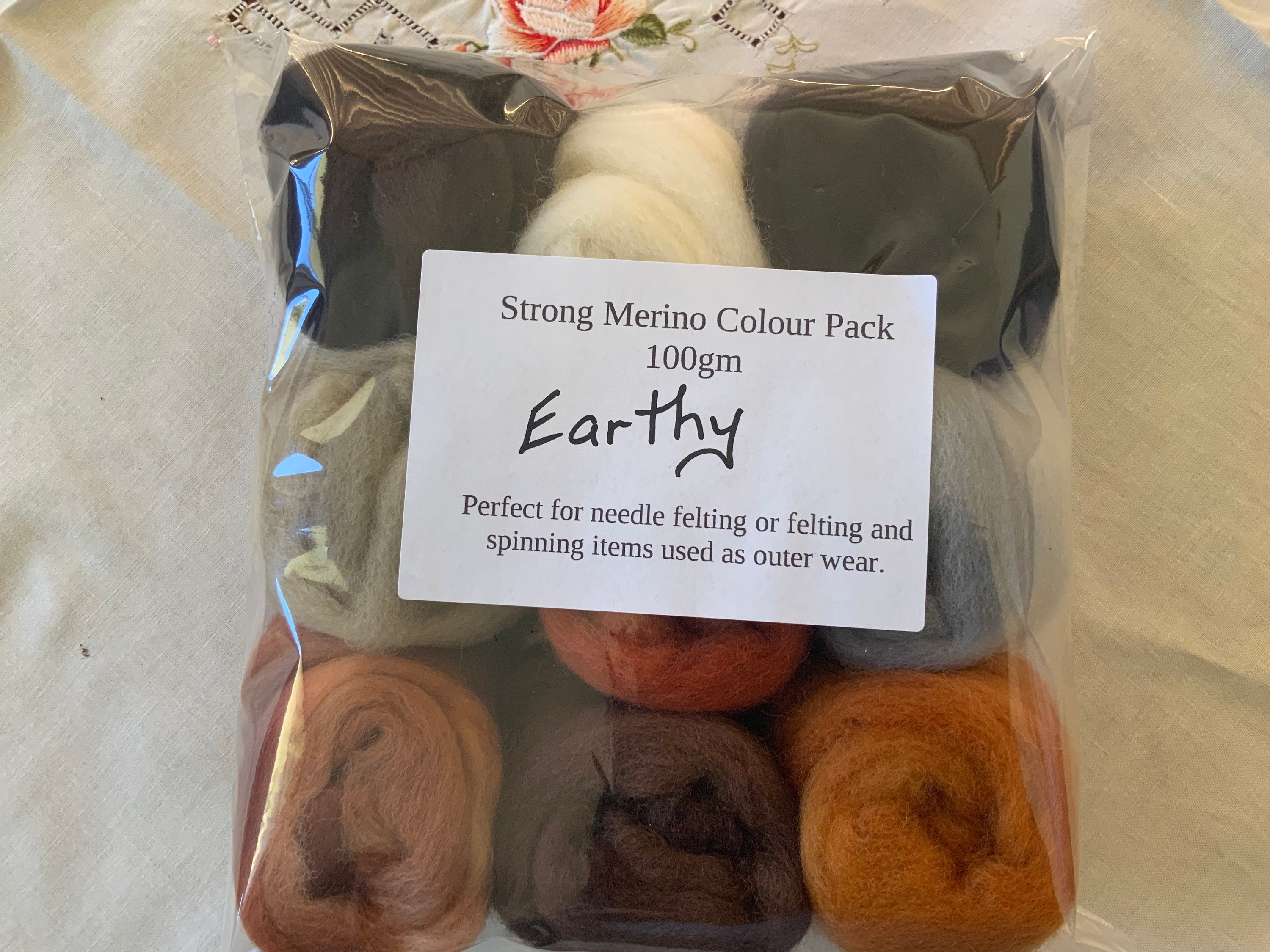 Strong Wool Tops, 28.5 Micron Wools Tops, Hand Dyed Wool Tops, Felting