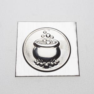 Gemina Bubbling Cauldron Impression Würfel | Stahl Schuss Platte Schmuckherstellung Werkzeug | Impression Würfel für Juweliere, Silberschmiede & Schmuckhersteller