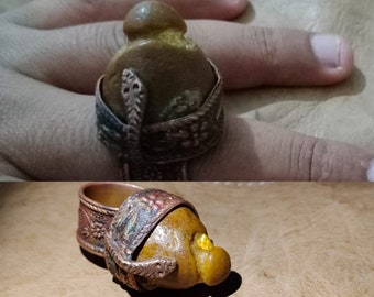 A rare Sultani Rouhani Razzaqi stone ring with a guarantee of changing livelihood and money