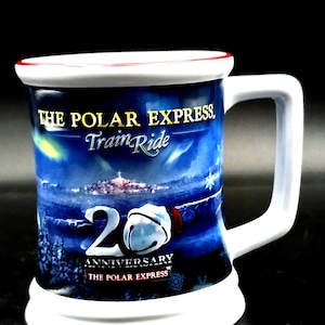 Polar Express 20-årsjubileumsmugg – "Believe" etsad, varm choklad för barn med röd kant
