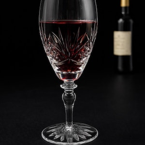 Single Edinburgh Crystal Sterling Pattern Wine Glass 200ml – Knopped Stem, Star Base.