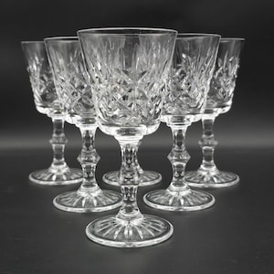 Set of 6 Edinburgh Crystal Lomond Pattern sherry or small wine glasses. 135ml