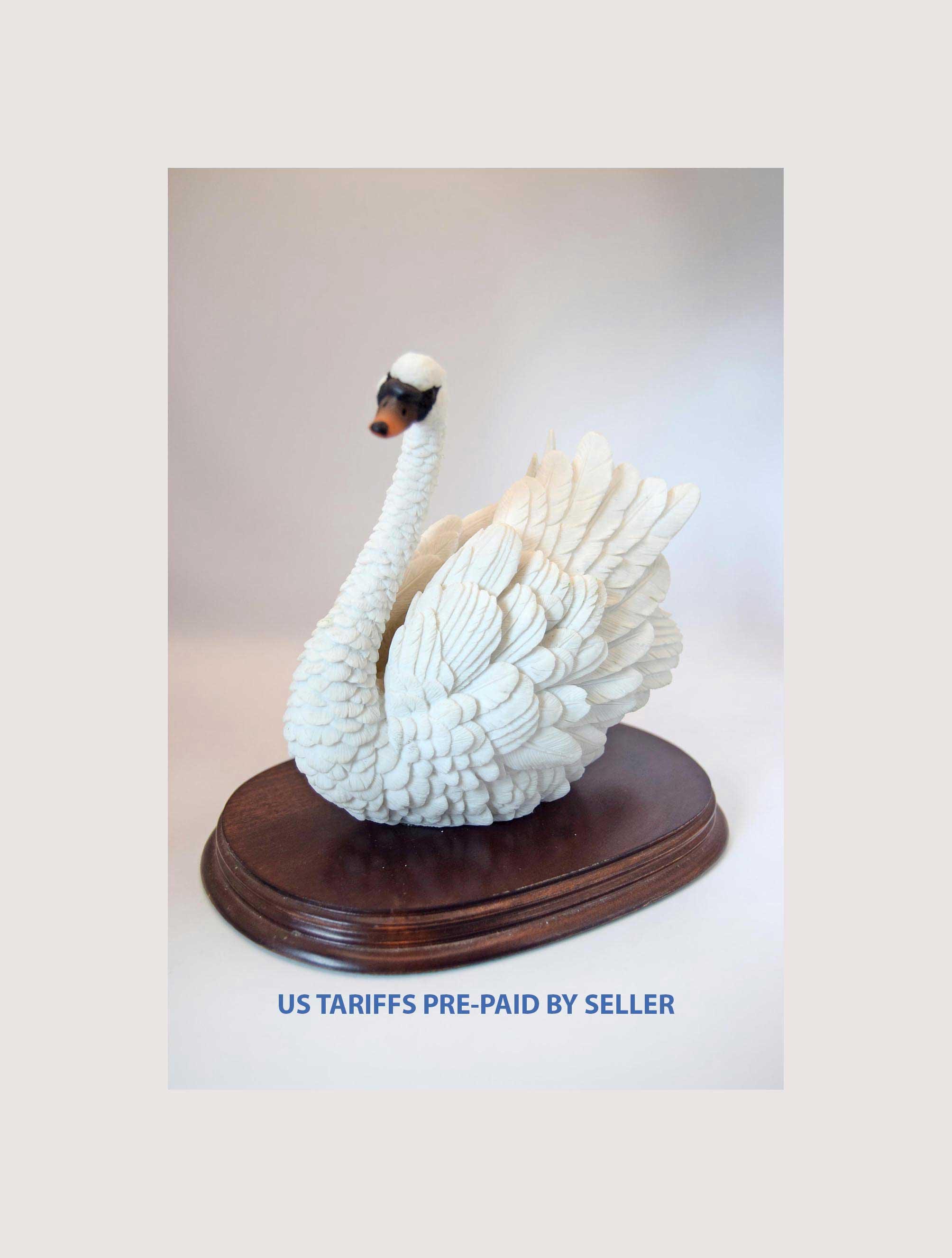 Leonardo Collection Swan Sculpture: 1996 Mint Condition, Hardwood