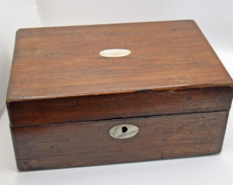 Caja antigua de caoba y nácar, papelería, joyería o caja de trabajo
