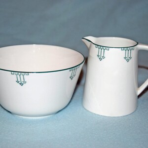 J.H. Cope & Co Art Deco melkkannetje en suikerpotje met groen pijlpatroon – Bone China