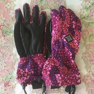 BURTON Youth Waterproof Ski Gloves. Size Youth L. In Like New Condition.
