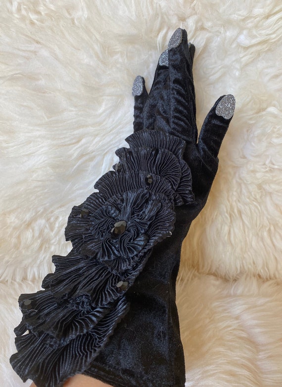 Gothic / Halloween Costume Gloves with Silver Nail