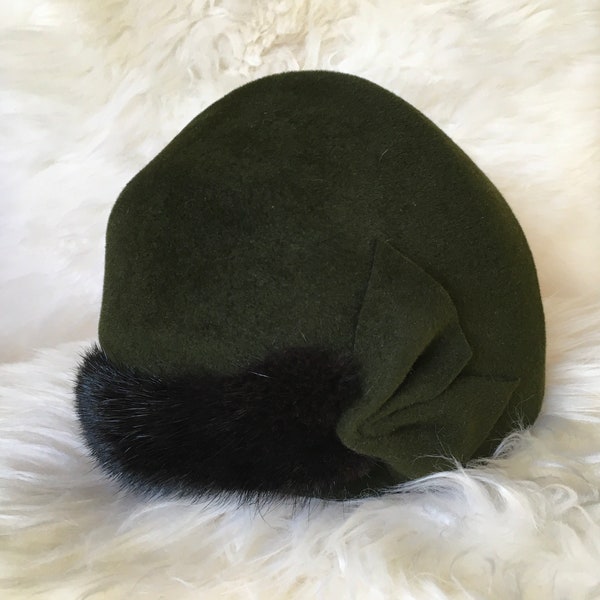 DivaHats 100% Velvet Wool & Genuine Mink Dark Green Dress Hat. High End Designer. In New Condition. Never Been Worn. 57CM Circumference.