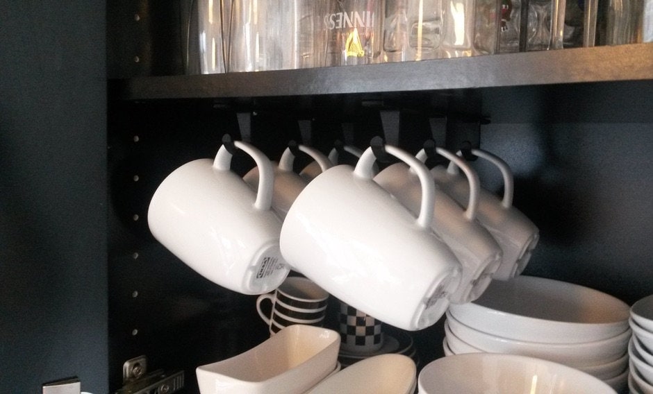 XILAOTOU Mug Rack Under Cabinet - Coffee Cup Holder, Each Bracket