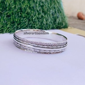 Spinner Flower Bangle,925 Sterling Silver Spinner Bangle,Hammered Spinner Bangle,Stackable Bangle,Women Jewelry,Beautiful Bangle