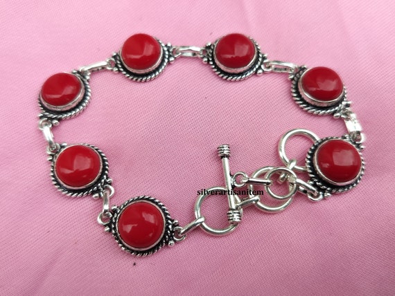 Bracelet fait main de pierres précieuses de corail rouge
