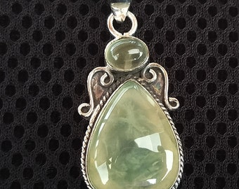 Prehnite Pendant,925 Silver Sterling Pendant,Beautiful Pendant, Handmade Pendant,Silver Pendant,Prehnite Jewelry,Gemstone Pendant for Women,