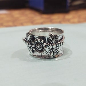 Sunflower & Bee Fidget Spinner Ring For Women,Sunflower Bee Meditation Spinner Ring,Anxiety Handmade Bee Spinner Ring Jewelry,Sunflower Ring