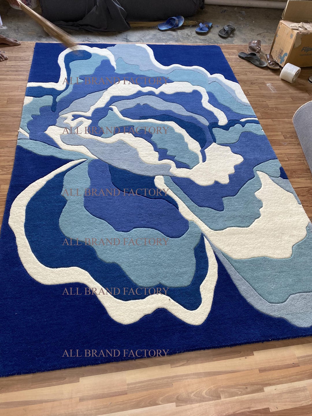 Blue Floral Hand Tufted Wool Rug – Modern Artistic Flower Carpet Hand ...