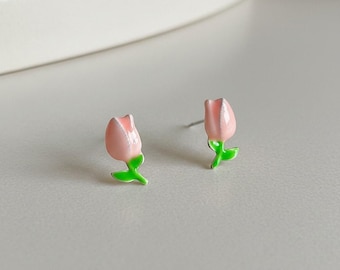 Zierliche Tulpen Ohrstecker in versilberter 14K Fassung - Minimalistischer Floral Ohrschmuck