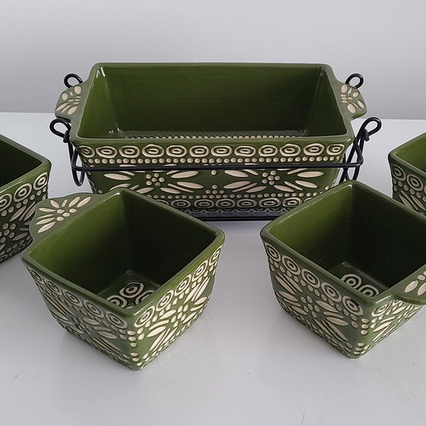 5 pz Ceramic Temptations Tara Old Green Baker Loaf w Carry Wire Rack Stand