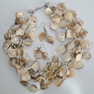 Vintage 6 Strands Polished Shell Statement Necklace with Shells and Beads