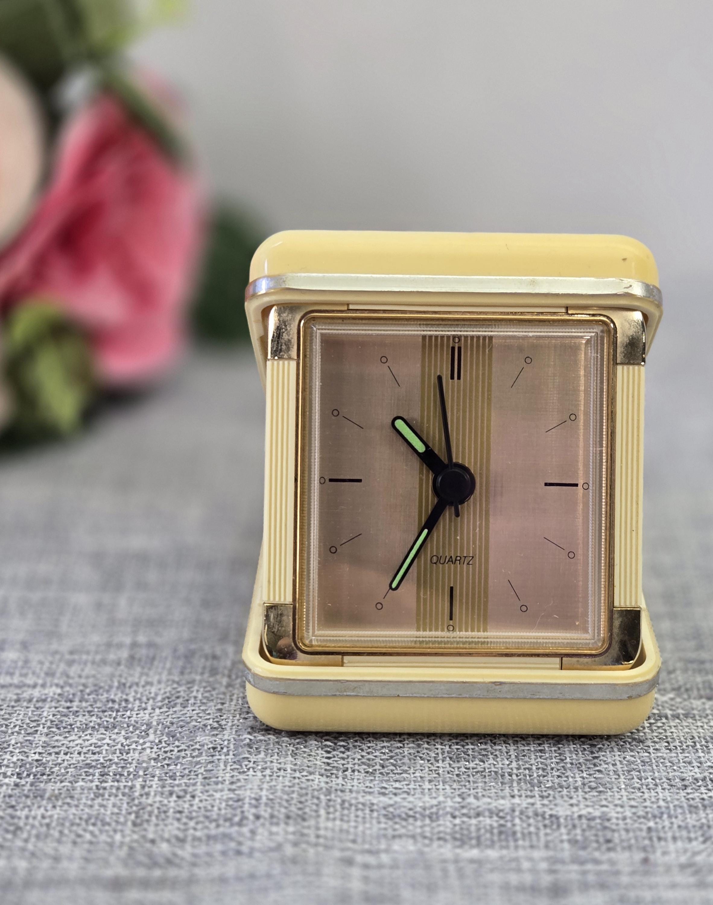 Vintage battery travel clock - Etsy 日本