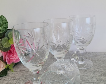 Vintage Bohemian Pinwheel Cut Crystal Wine Glass - Set om 4, Handskurna kristallglas med 24% bly, Retro europeiska klara glasbägare, 4 st