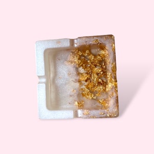 Epoxy resin ashtray image 1