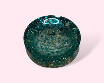 Round glitter epoxy resin ashtray | Original and personalized gift idea