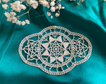 Vintage Lace Inlay, Handmade Venetian Lace Applique from 1920s, Lace Patch to Sew, Vintage Haberdashery.