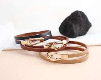 Pulsera de cuero genuino de doble vuelta / Cierre minimalista con hebilla dorada