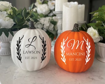 Personalized Pumpkin, Sweetheart table, Bridal Shower Gift, Wedding Gift, Custom Pumpkin, Family Last Name, Fall Wedding Decor, Anniversary