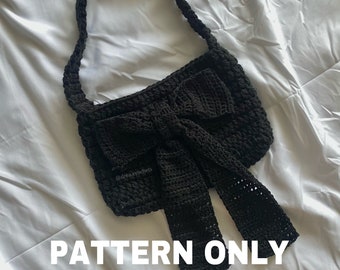 CROCHET PATTERN PDF ୨୧ Bow Pochette ୨୧