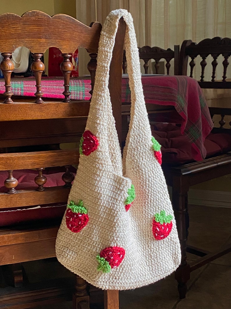 CROCHET PATTERN PDF Strawberry Bag image 6