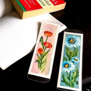 Regalo per gli amanti dei libri - Bestie Tiny Art - Piccolo regalo dipinto a mano per le donne.