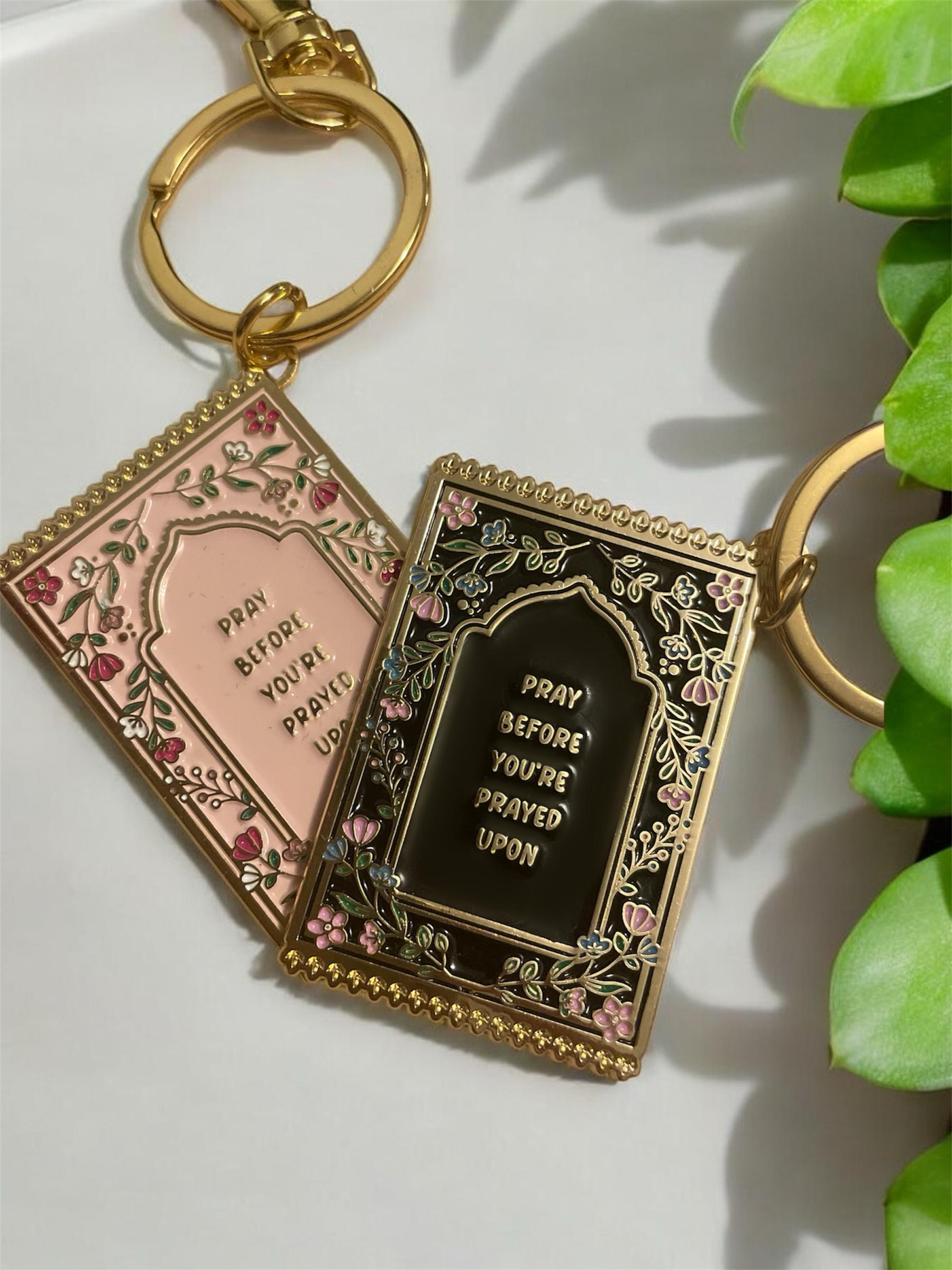 Gold Plated Prayer Mat Keychain Bundle – 2 Pack, One of Each Color ...