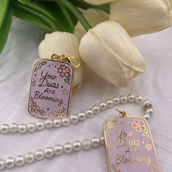 Pastel Islamic Keychain: Gold-Plated Dua Reminder Charm