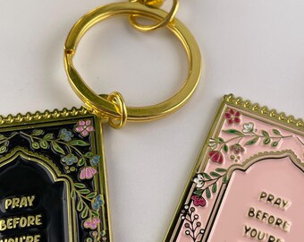 Gold Plated Prayer Mat Keychain Bundle – 2 Pack, One of Each Color, Islamic Gift Set, Muslim Accessories, Ramadan Eid Present