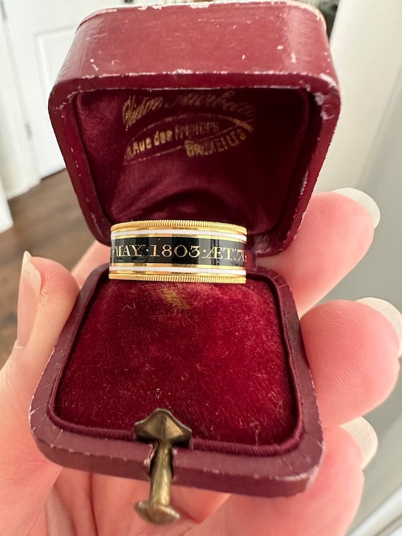 Antique Georgian Memorial Ring 22k Gold with Black