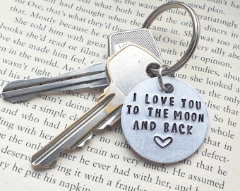 I Love You To The Moon And Back - Keyring - Keychain - Gift - Couple - Cute - Funny - Anniversary - Girlfriend - Boyfriend - Custom Gift