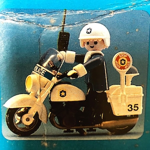 Vintage Playmobil Kindergarten Series 3049 Police Officer and Motorcycle Sealed Bag Brand New