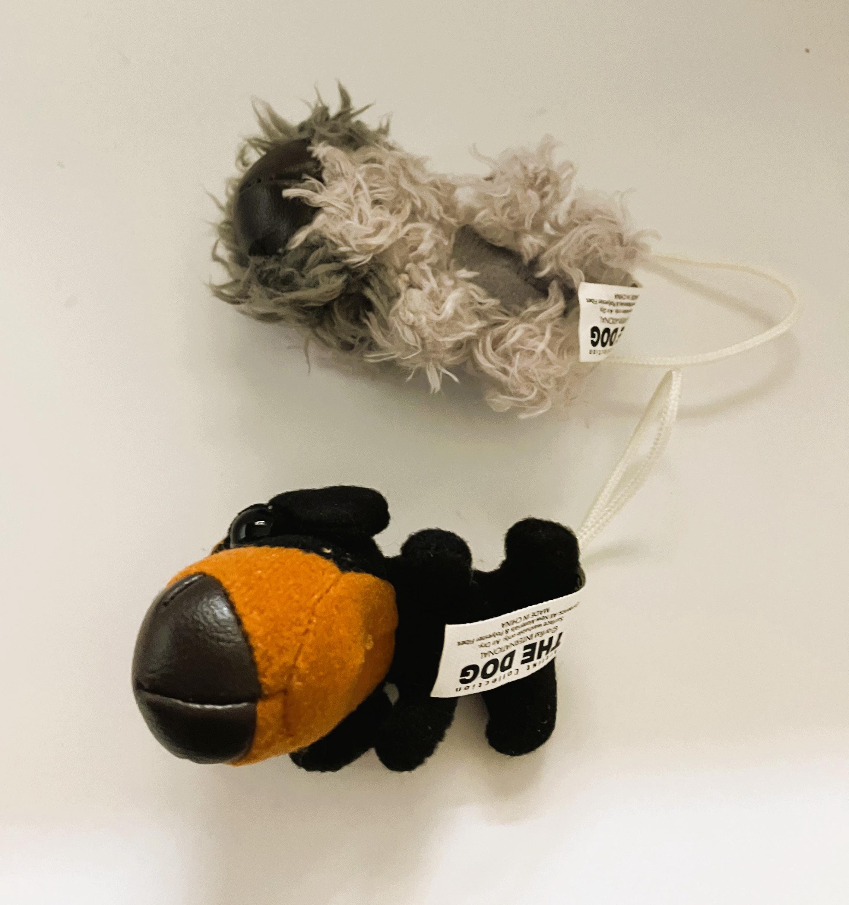 Vintage the Dog Artlist Collection Japan Small Plush Keychain Tag